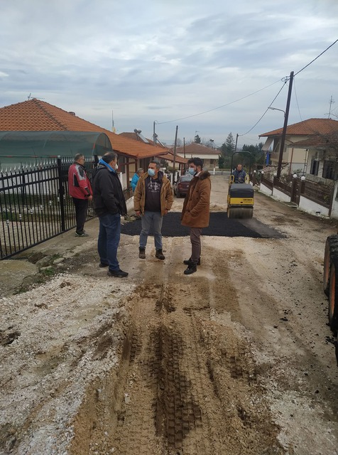 Η ΔΕΥΑΝ ξεκίνησε την αποκατάσταση των οδοστρωμάτων σε όλες τις Τοπικές Κοινότητες του Δήμου Νάουσας.